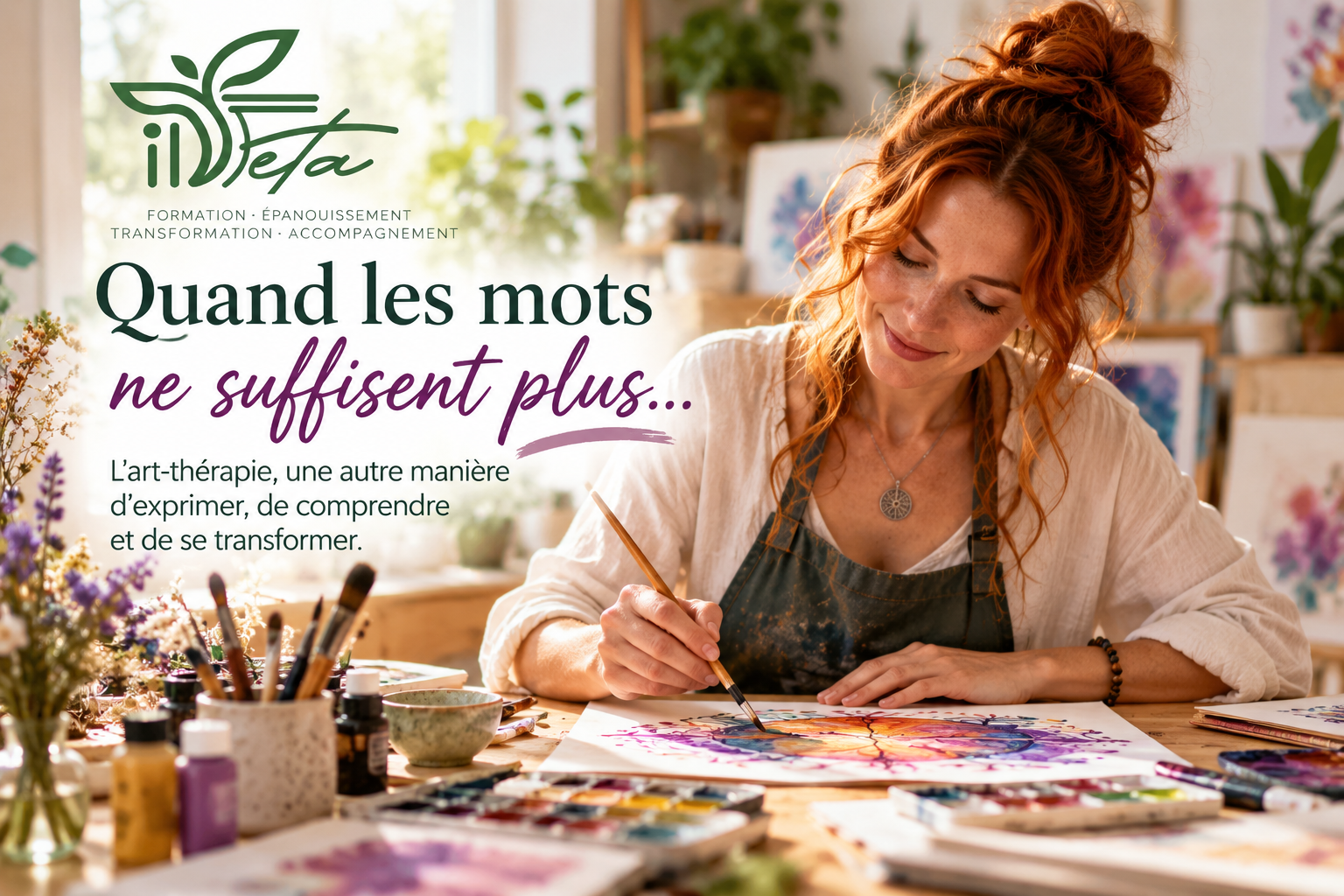 Séance d’art-thérapie avec matériel créatif et expression par la peinture